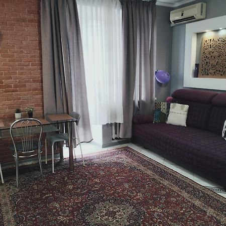 Apartment On 8 Marta Mykolaiv Exterior photo