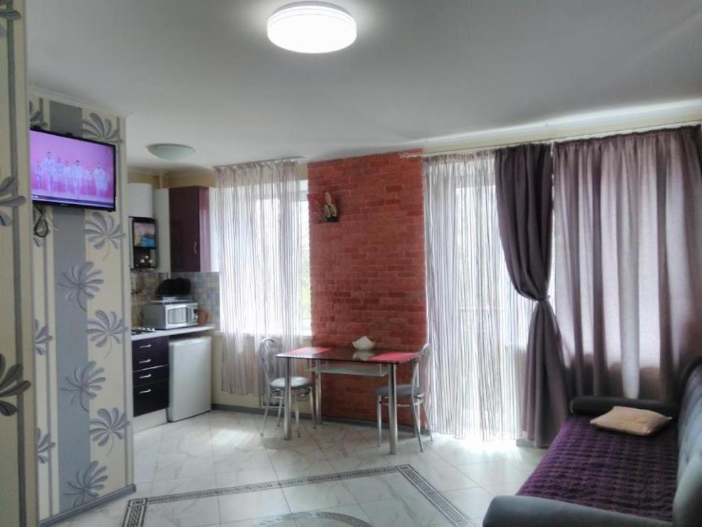 Apartment On 8 Marta Mykolaiv Exterior photo